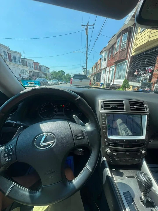 2006 Lexus IS 2nd Gen - Image 8 of 10