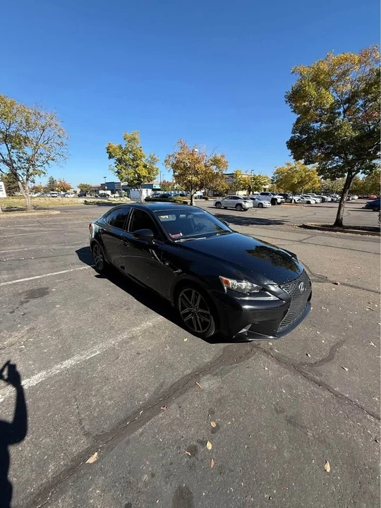 Lexus IS 3rd Gen - Image 4 of 7