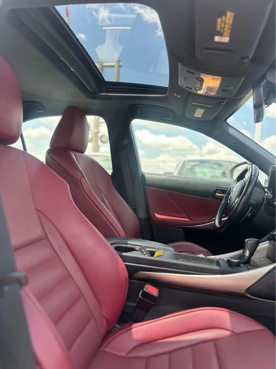 2018 Lexus IS 3rd Gen - Image 4 of 7