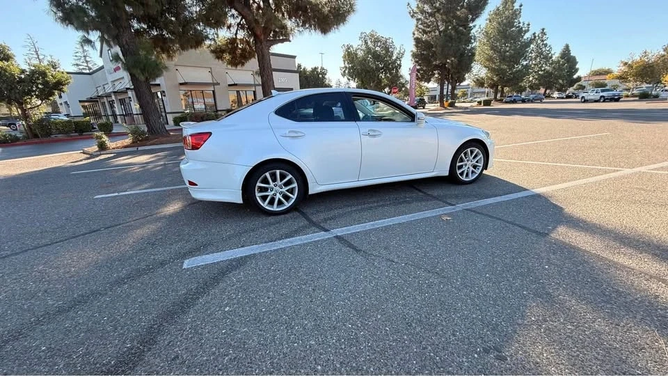 2013 Lexus IS 2nd Gen - Image 4 of 9