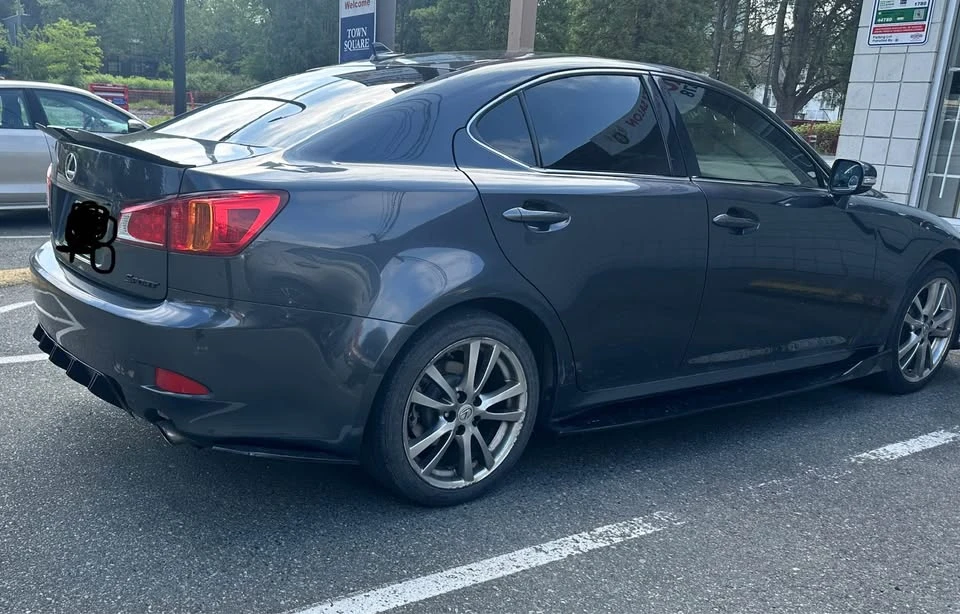 2010 Lexus IS 2nd Gen - Image 3 of 4