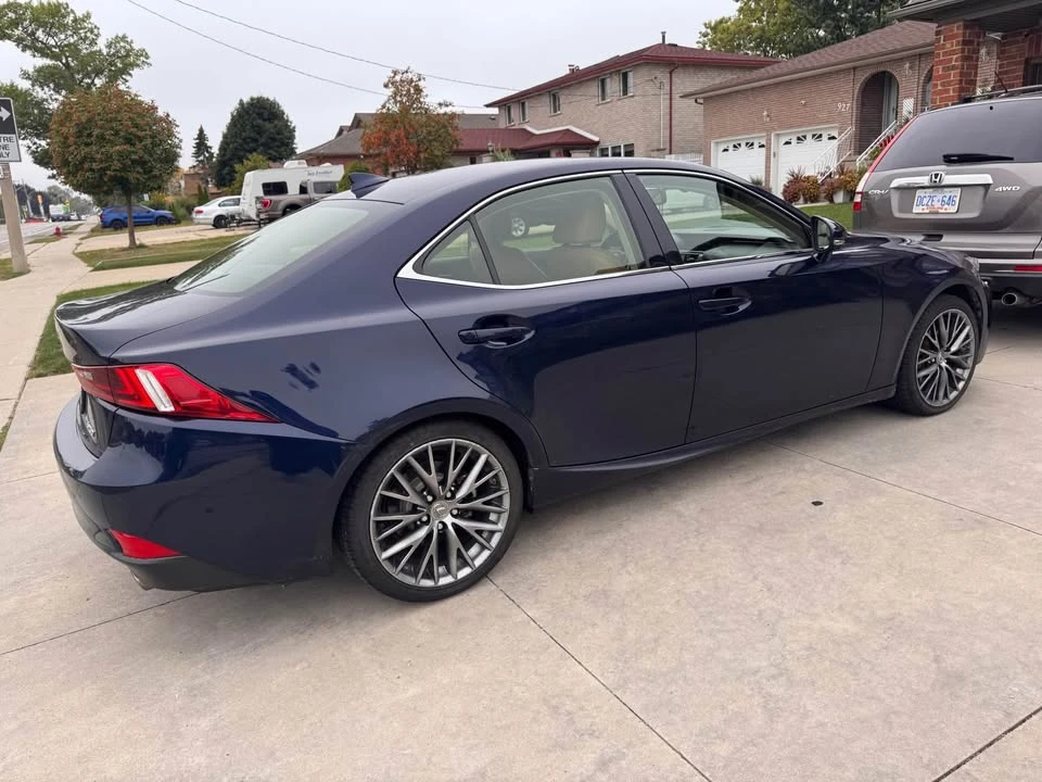 2015 Lexus IS 3rd Gen - Image 4 of 8