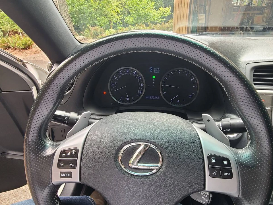 2012 Lexus IS 2nd Gen - Image 7 of 10