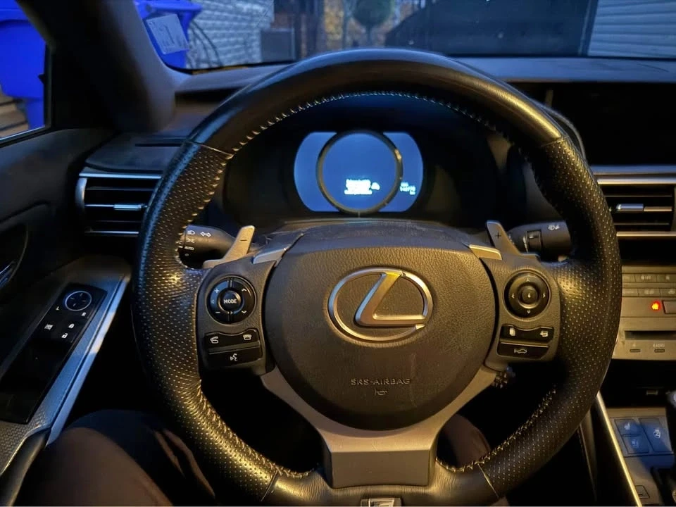 2015 Lexus IS 3rd Gen - Image 6 of 9