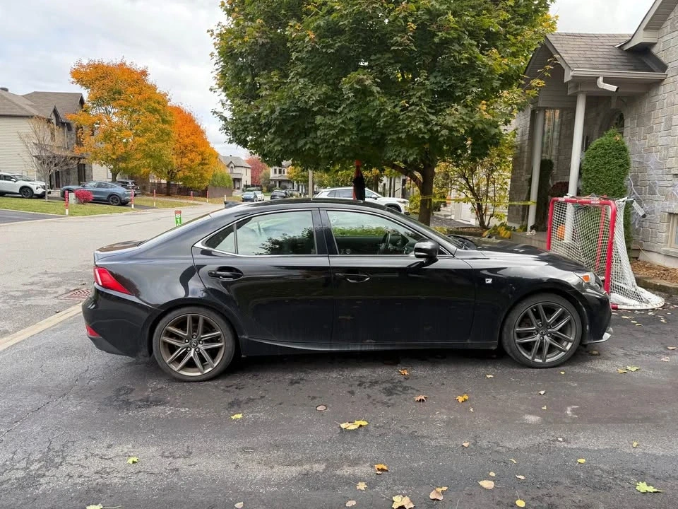 2015 Lexus IS 3rd Gen - Image 4 of 9