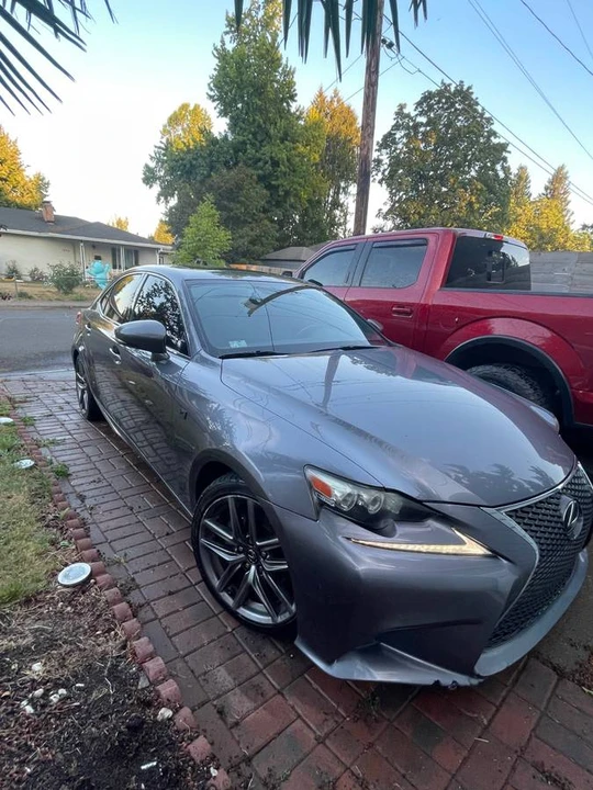 2014 Lexus IS 3rd Gen - Image 7 of 11