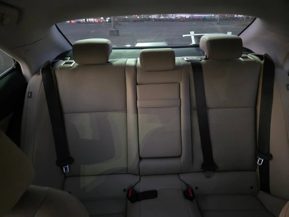 2019 Lexus IS 3rd Gen - Image 6 of 8