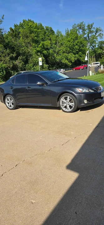 2009 Lexus IS 2nd Gen - Image 2 of 7