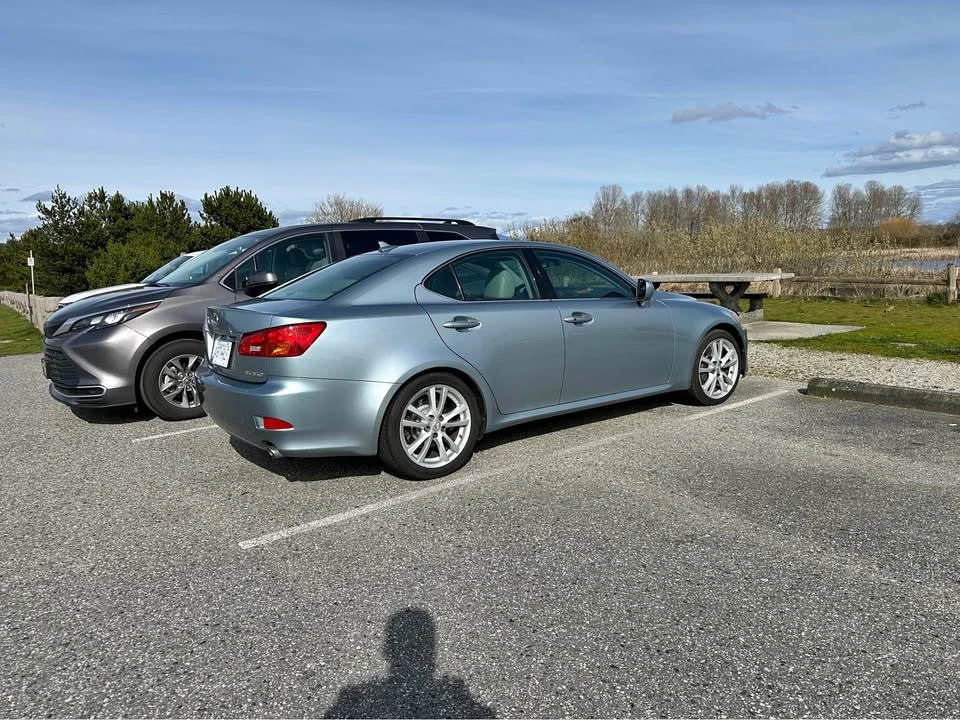 2007 Lexus IS 2nd Gen - Image 2 of 11