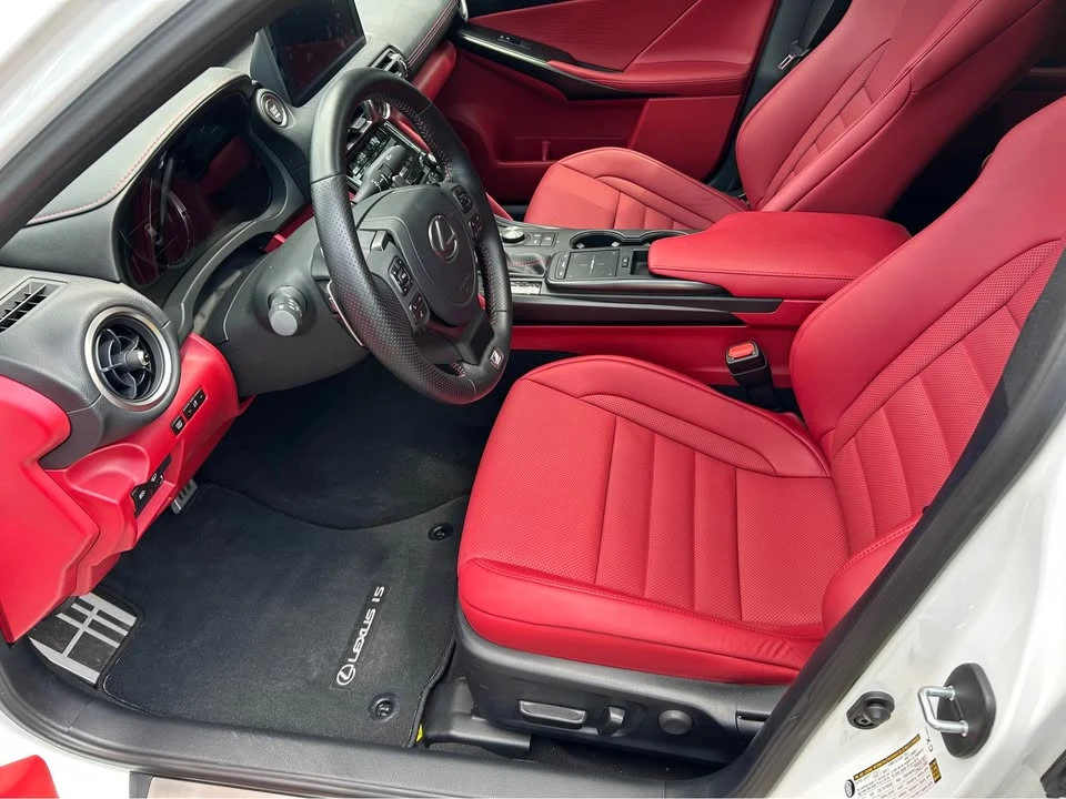 2021 Lexus IS 3rd Gen - Image 8 of 10
