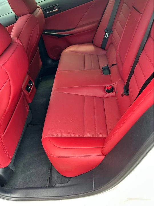 2021 Lexus IS 3rd Gen - Image 6 of 10