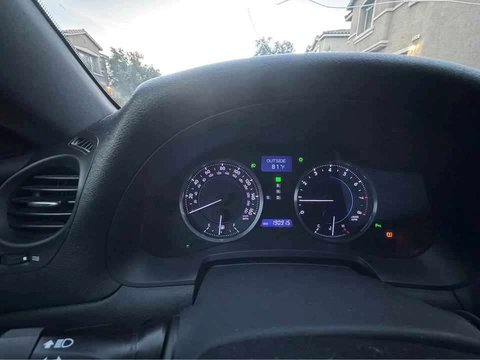 2011 Lexus IS 3rd Gen - Image 10 of 10