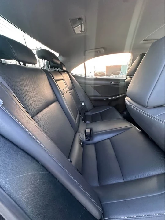 2016 Lexus IS 3rd Gen - Image 5 of 8
