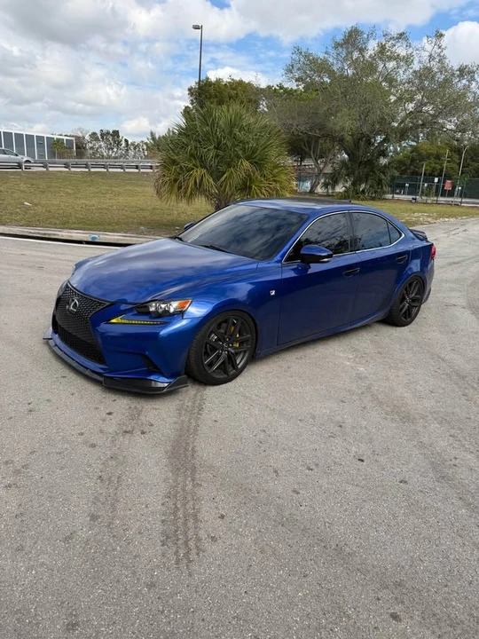 2016 Lexus IS 3rd Gen - Image 2 of 8