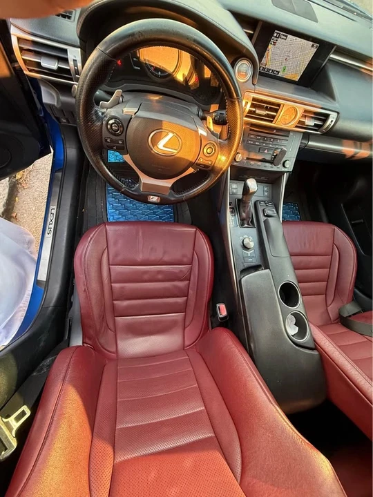 2016 Lexus IS 3rd Gen - Image 4 of 10