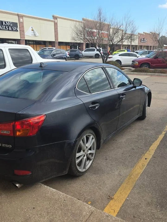 2007 Lexus IS 2nd Gen - Image 3 of 8