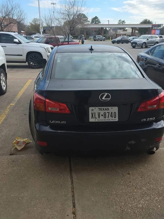 2007 Lexus IS 2nd Gen - Image 2 of 8