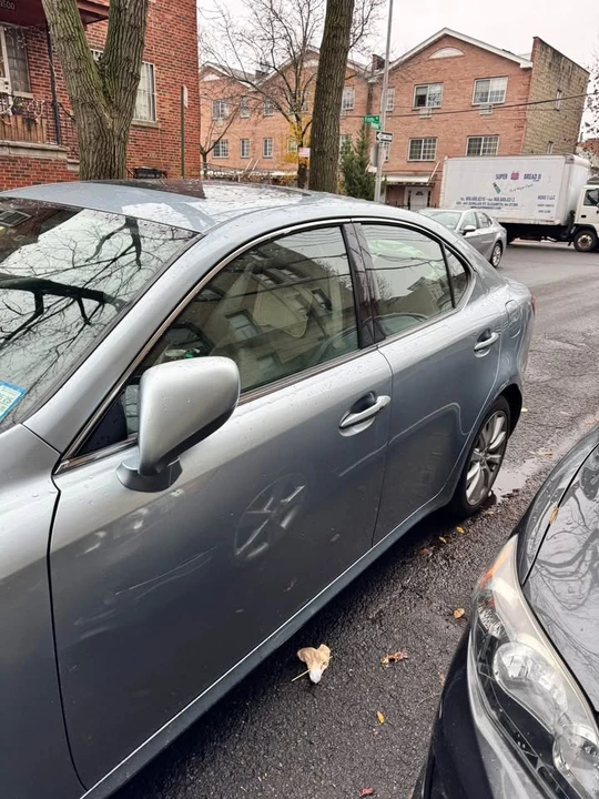 2007 Lexus IS 2nd Gen - Image 5 of 7