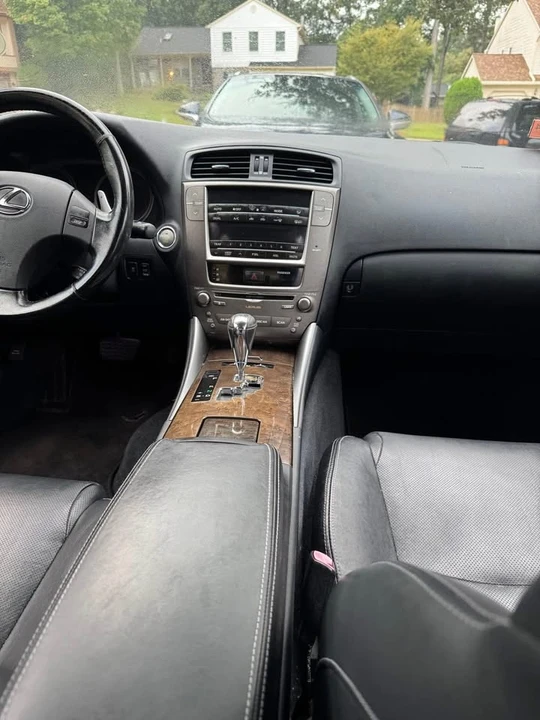 2009 Lexus IS 2nd Gen - Image 5 of 9