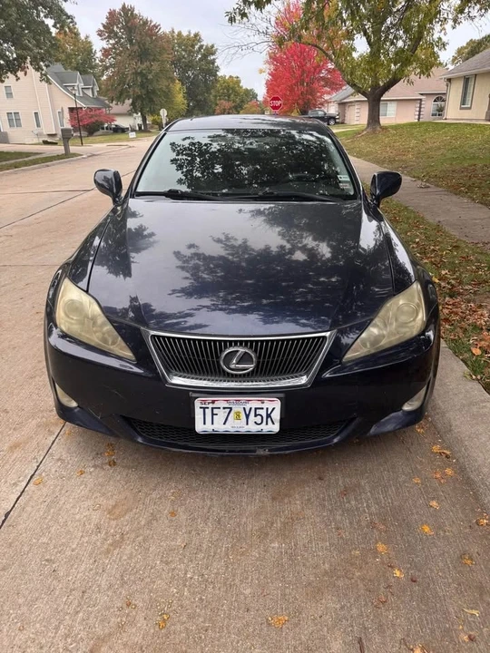2006 Lexus IS 2nd Gen - Image 3 of 10