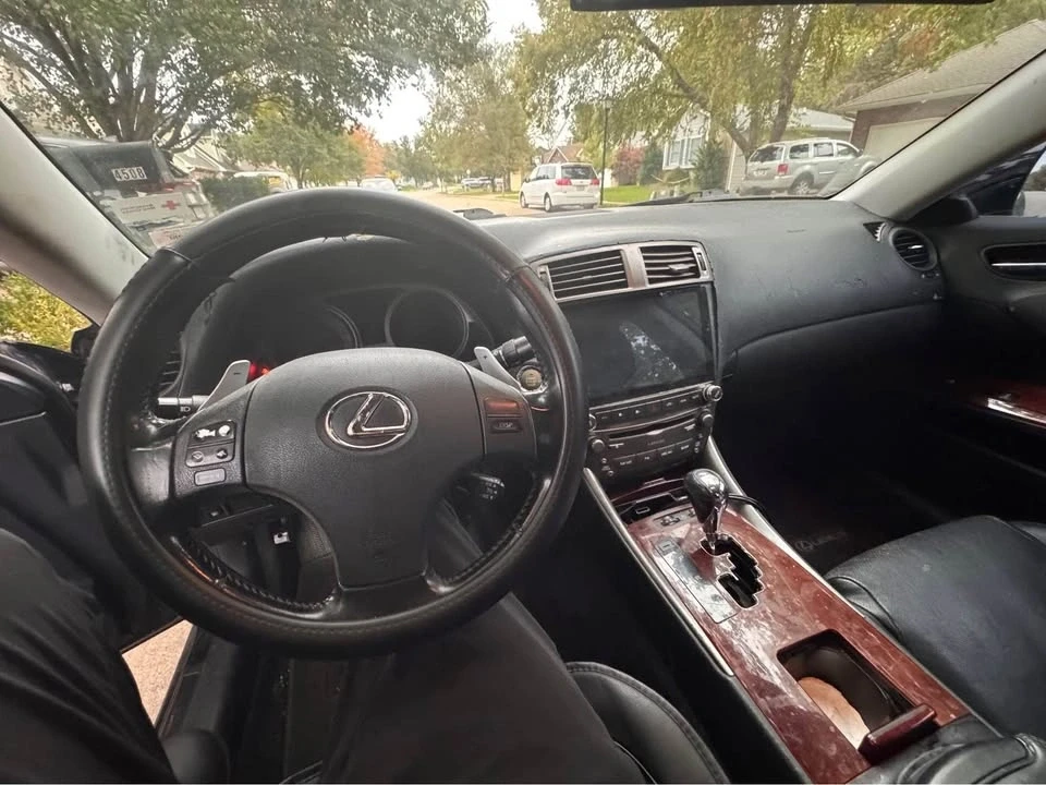 2006 Lexus IS 2nd Gen - Image 7 of 10