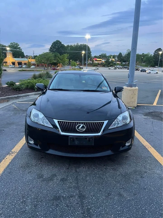 2009 Lexus IS 2nd Gen - Image 2 of 8