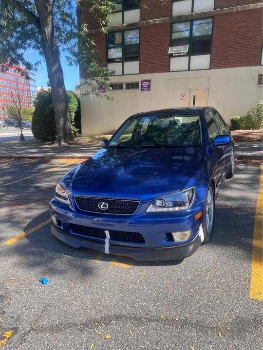 Lexus IS 1st Gen - Image 7 of 9