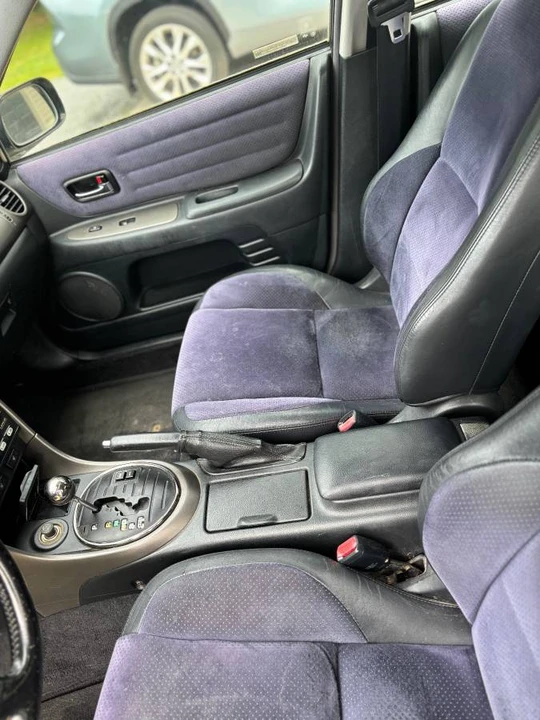 2001 Lexus IS 1st Gen - Image 10 of 11