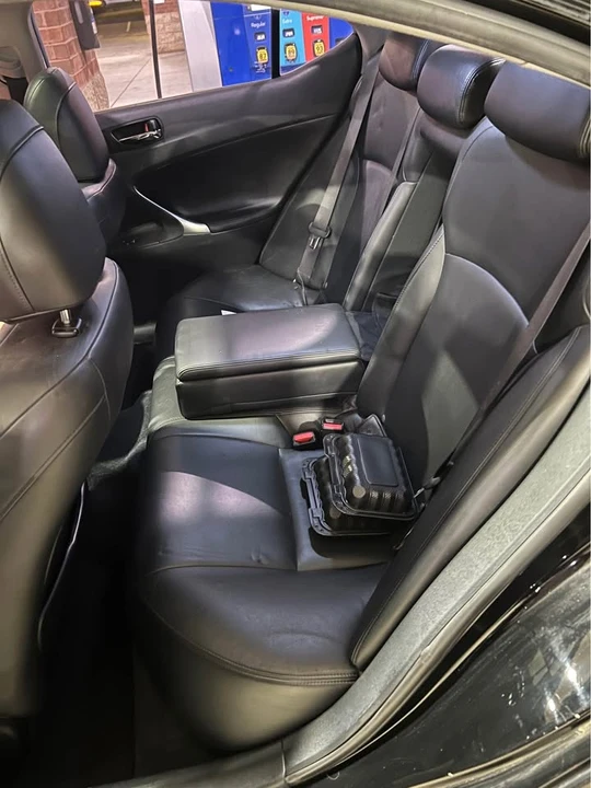 2006 Lexus IS 2nd Gen - Image 7 of 10