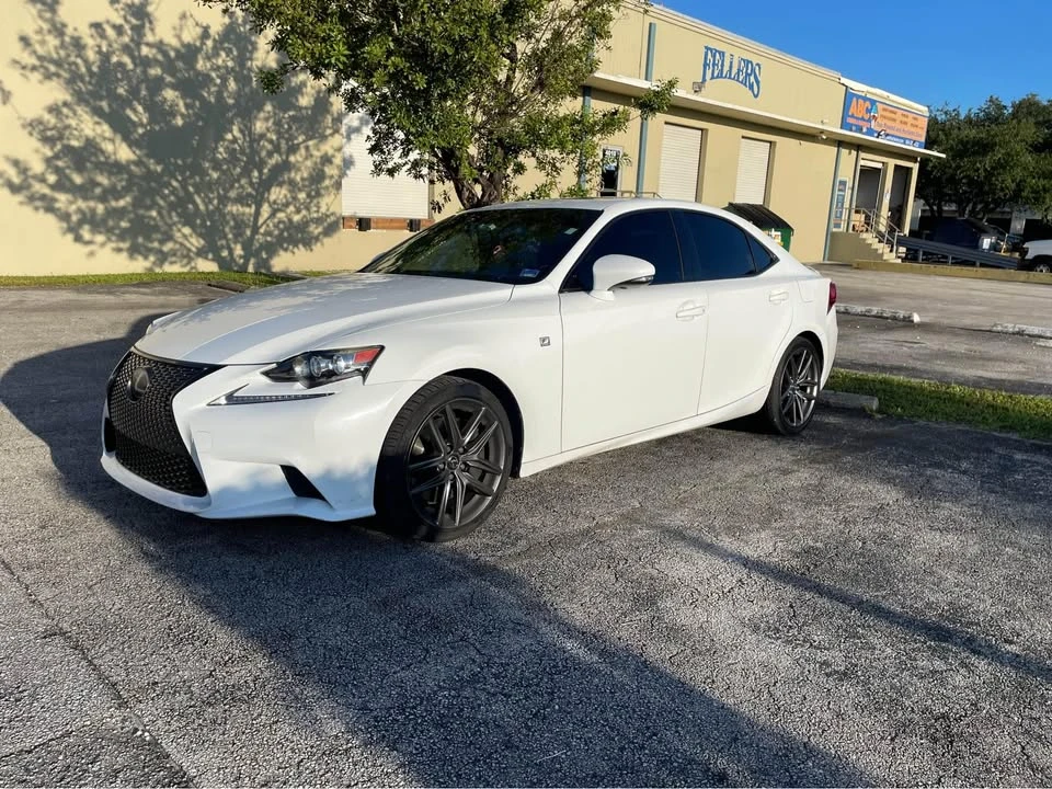 2016 Lexus IS 3rd Gen - Image 4 of 9