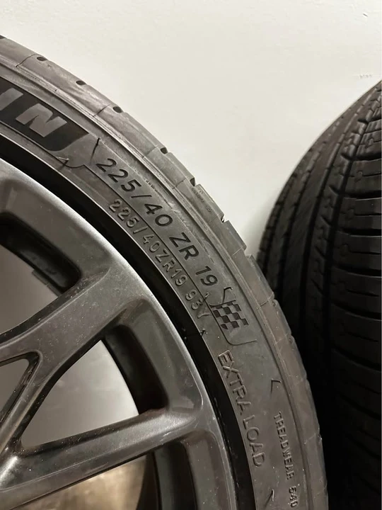 2011 Parts & Memorabilia Wheels - Image 7 of 8