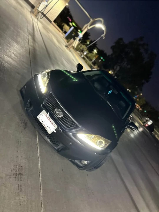 Lexus IS 2nd Gen - Image 2 of 8