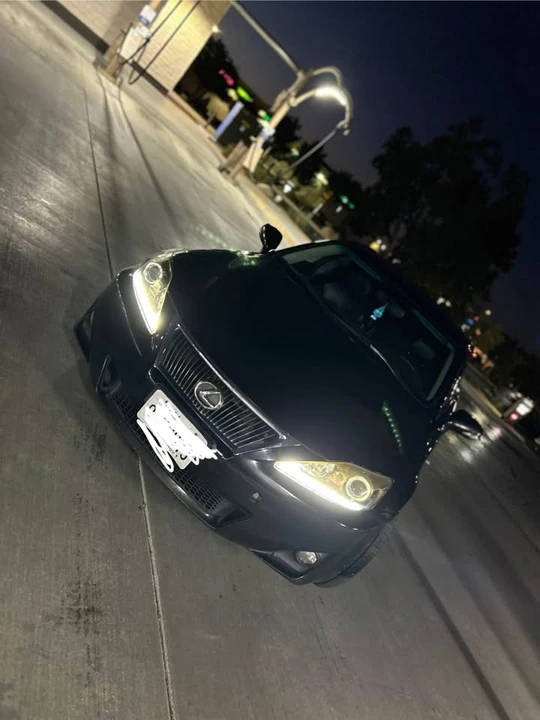 Lexus IS 2nd Gen - Image 3 of 8