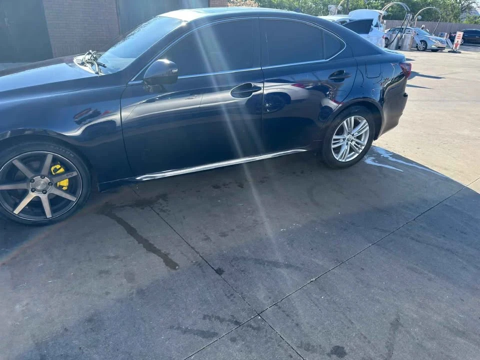 2007 Lexus IS 2nd Gen - Image 2 of 10