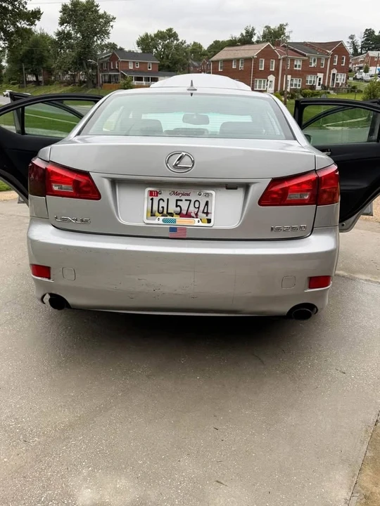 2007 Lexus IS 2nd Gen - Image 5 of 9