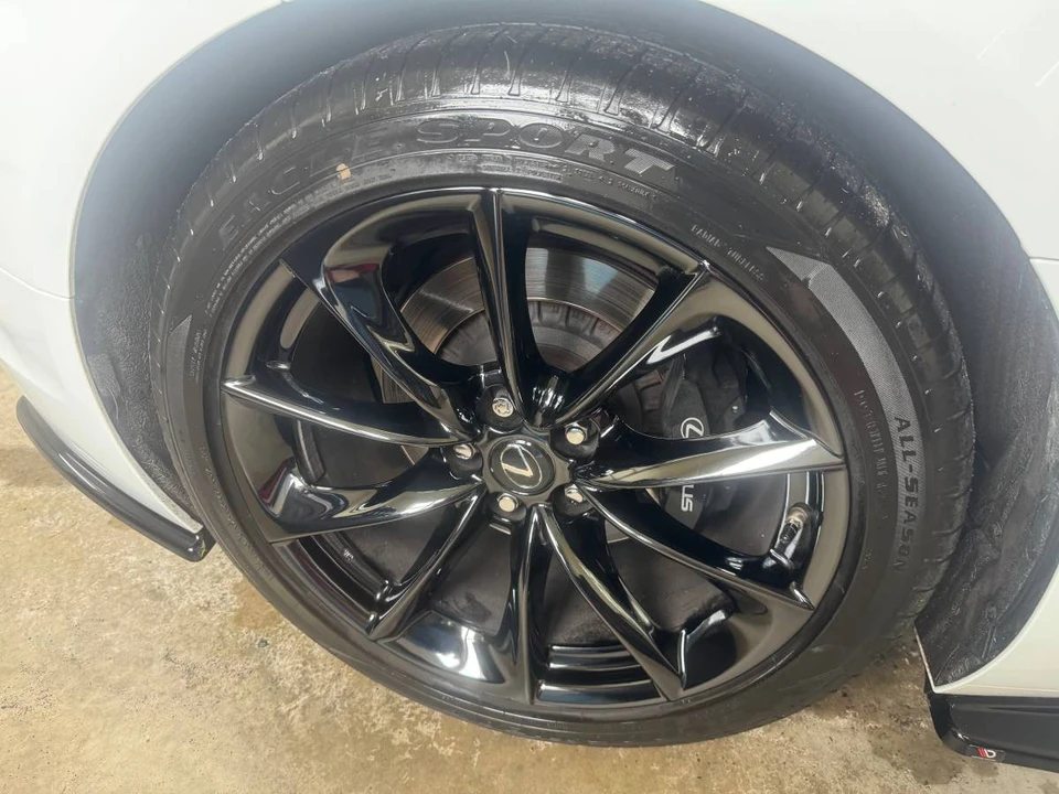 2018 Lexus LC - Image 15 of 24
