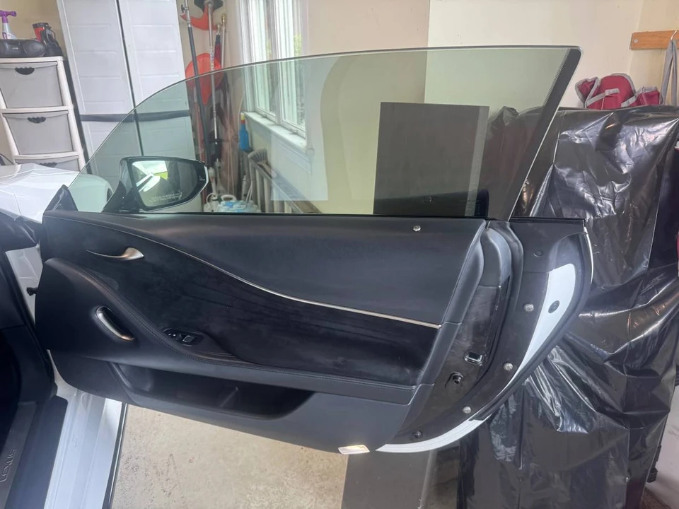 2018 Lexus LC - Image 10 of 24
