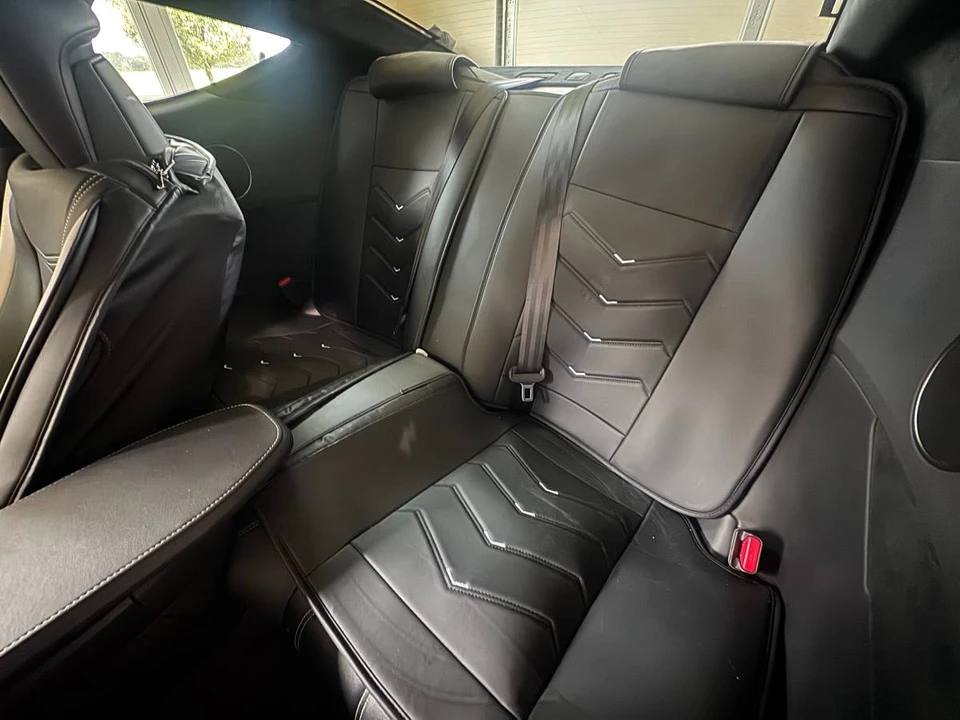 2018 Lexus LC - Image 11 of 24