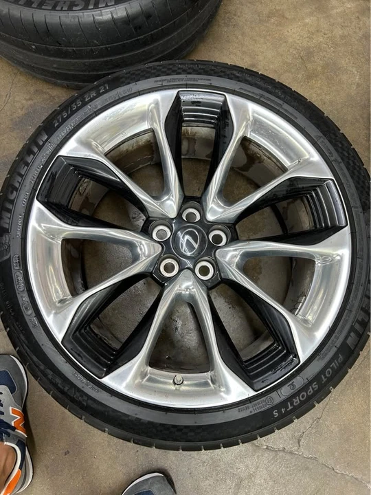 Parts & Memorabilia Other Wheels - Image 3 of 7
