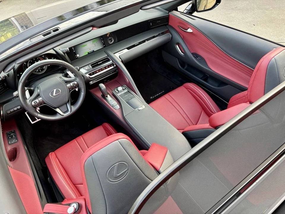 2023 Lexus LC - Image 5 of 6