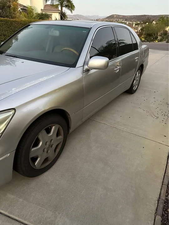 2004 Lexus LS 3rd Gen - Image 7 of 8