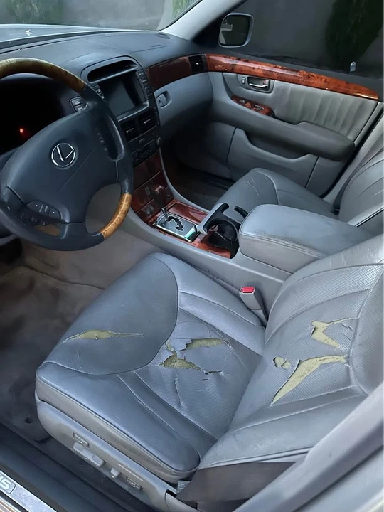 2004 Lexus LS 3rd Gen - Image 2 of 8