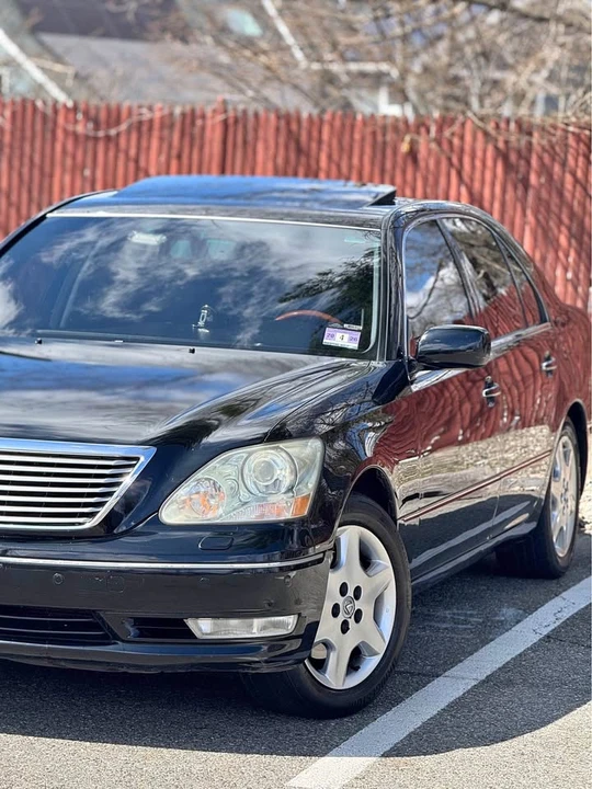 2004 Lexus LS 3rd Gen - Image 2 of 11