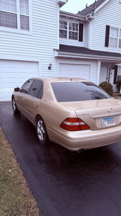 2004 Lexus LS 3rd Gen - Image 8 of 9