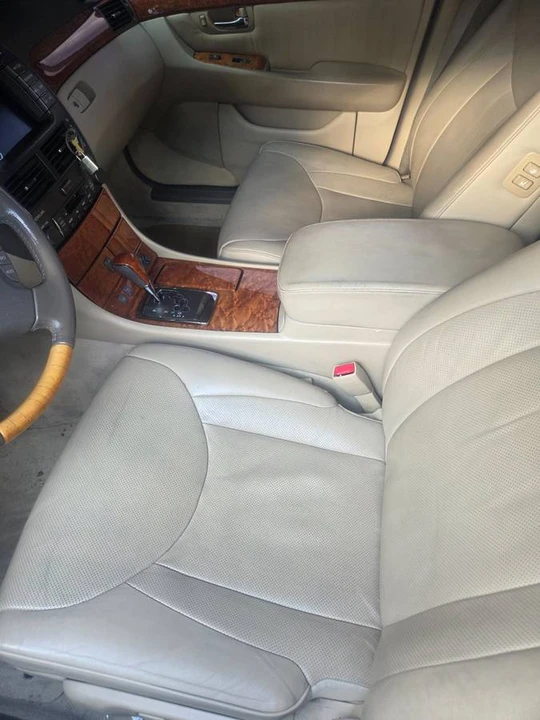 2006 Lexus LS 3rd Gen - Image 2 of 5