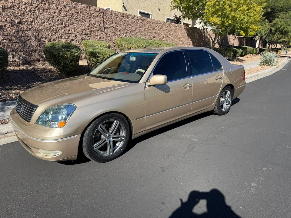2001 Lexus LS 3rd Gen - Image 4 of 7