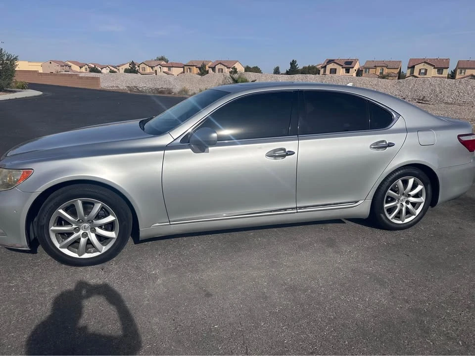 2007 Lexus LS 4th Gen - Image 8 of 9