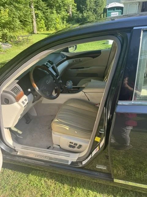 2011 Lexus LS 4th Gen - Image 2 of 5