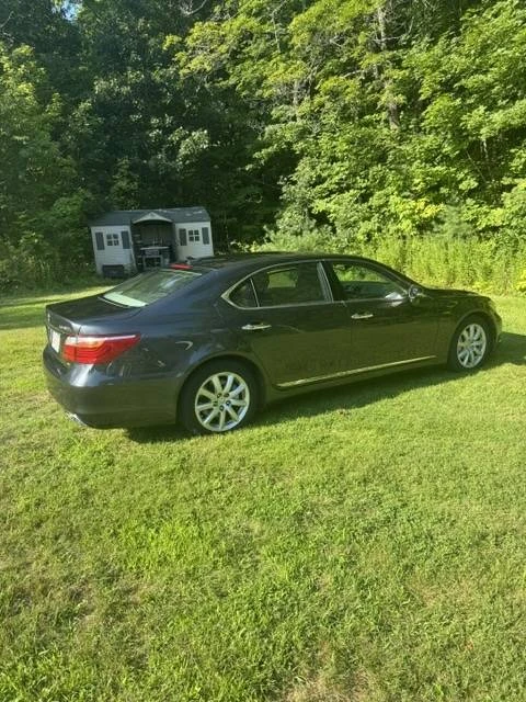 2011 Lexus LS 4th Gen - Image 4 of 5