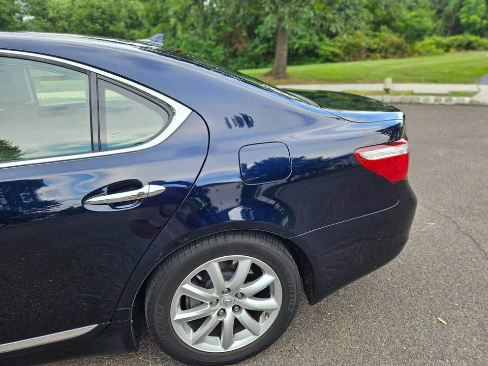 2007 Lexus LS 4th Gen - Image 9 of 15